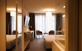 Millennium Hub & Hotel